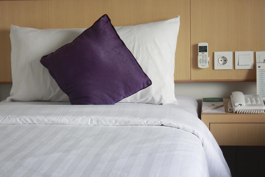 Quest Hotel Kuta By Aston Esterno foto