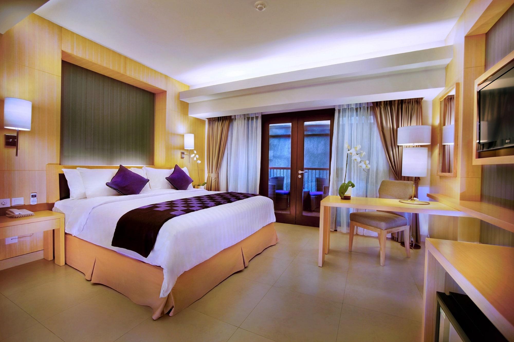 Quest Hotel Kuta By Aston Esterno foto
