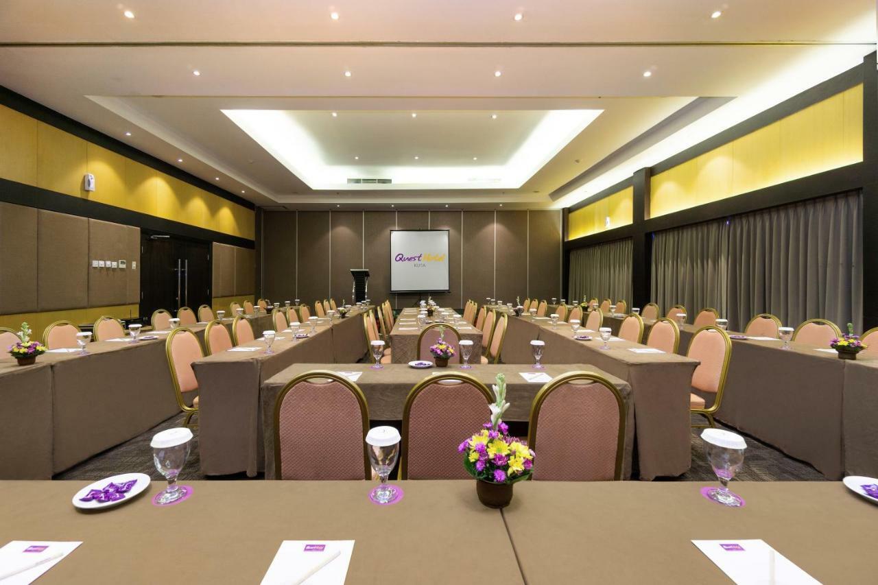 Quest Hotel Kuta By Aston Esterno foto